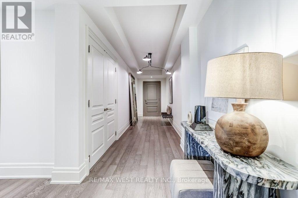302 - 4 The Kingsway, Toronto, Ontario  M8X 2T1 - Photo 6 - W13808842