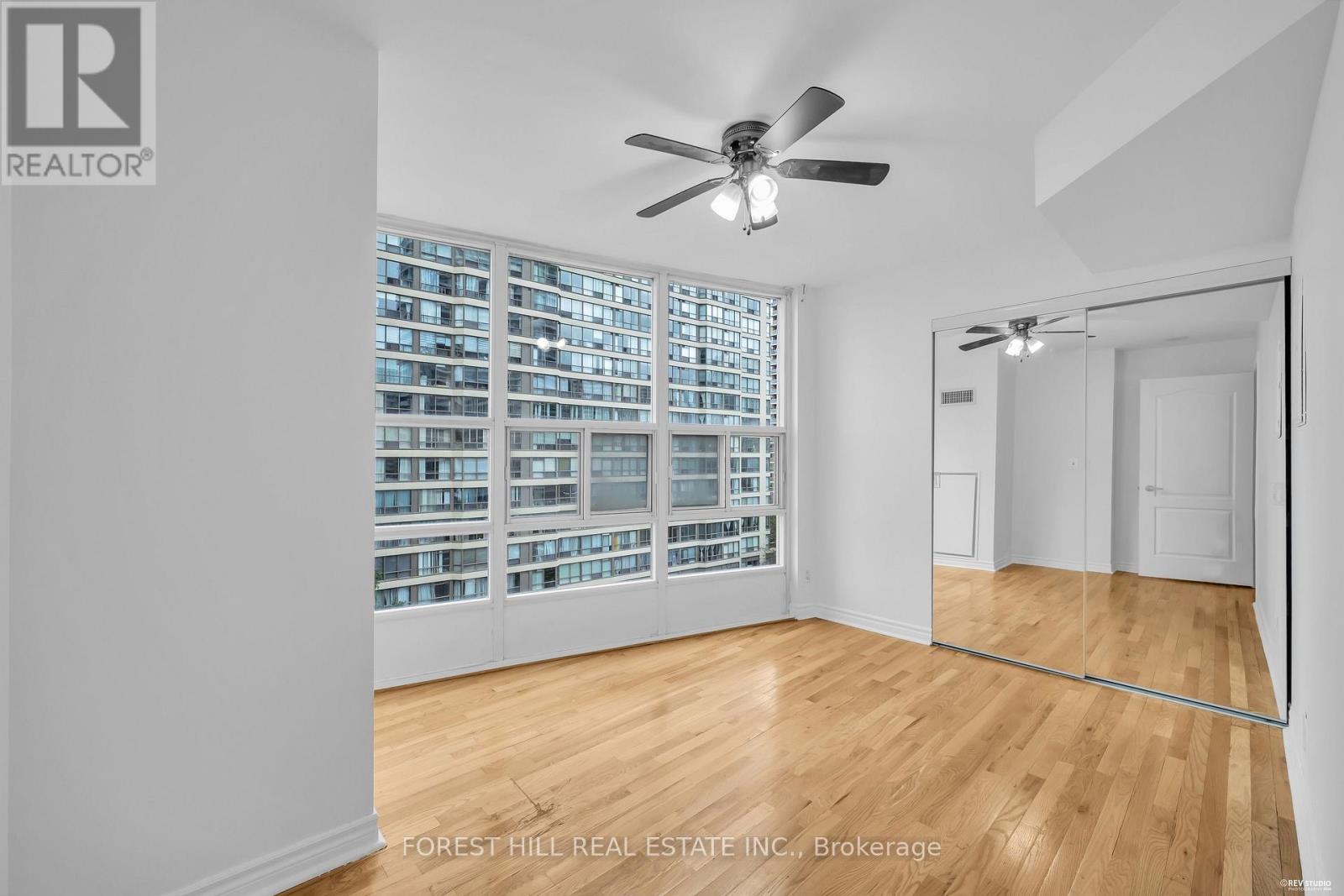705 - 33 Elm Drive W, Mississauga, Ontario  L5B 4L2 - Photo 24 - W13808850