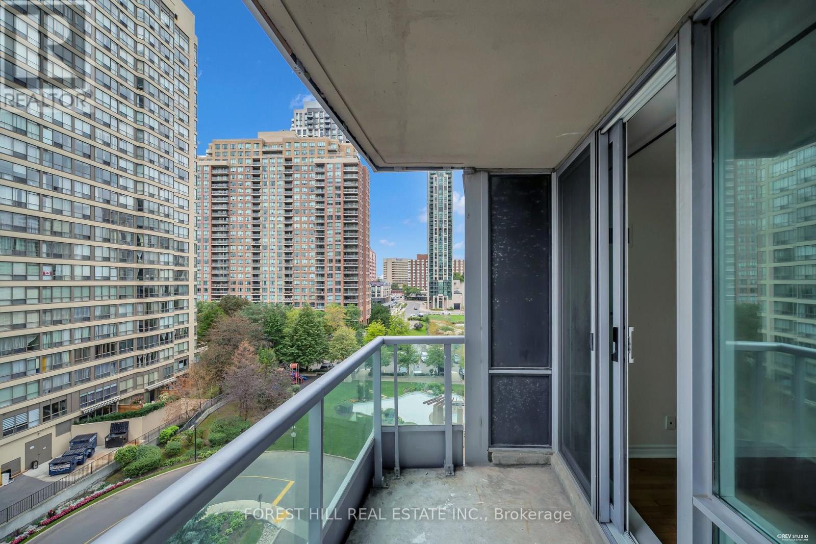 705 - 33 Elm Drive W, Mississauga, Ontario  L5B 4L2 - Photo 30 - W13808850