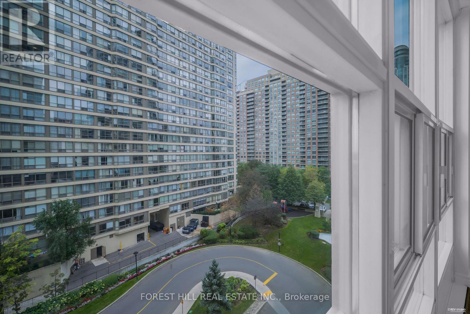 705 - 33 Elm Drive W, Mississauga, Ontario  L5B 4L2 - Photo 32 - W13808850
