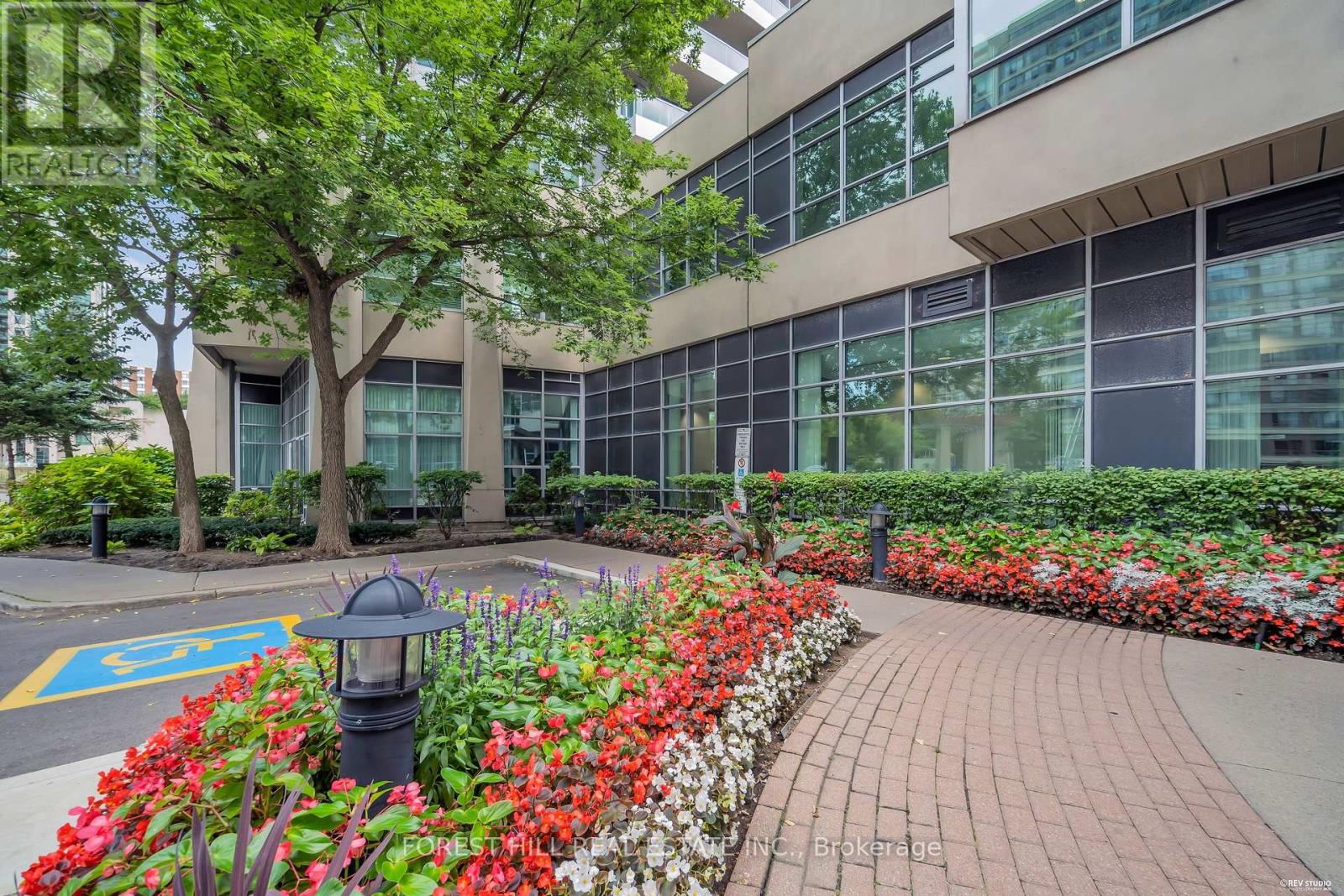 705 - 33 Elm Drive W, Mississauga, Ontario  L5B 4L2 - Photo 33 - W13808850
