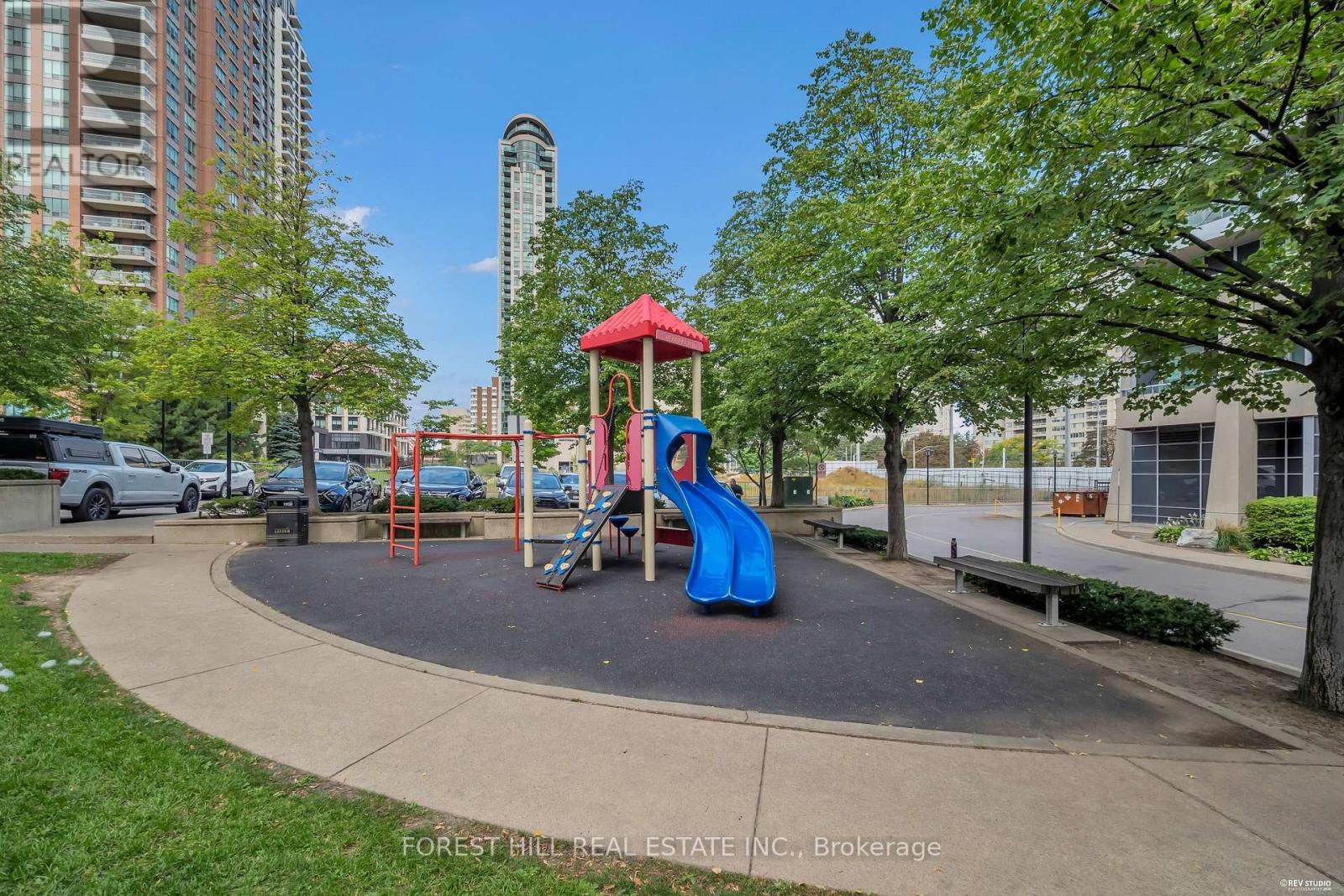 705 - 33 Elm Drive W, Mississauga, Ontario  L5B 4L2 - Photo 35 - W13808850