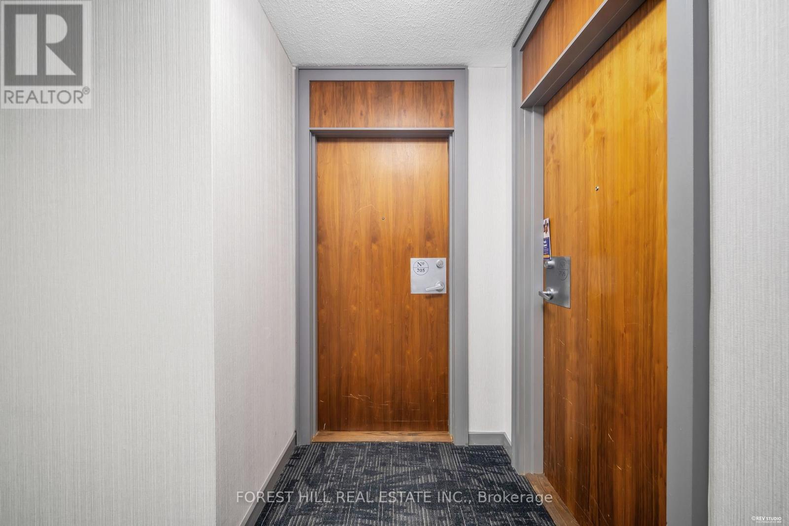 705 - 33 Elm Drive W, Mississauga, Ontario  L5B 4L2 - Photo 7 - W13808850