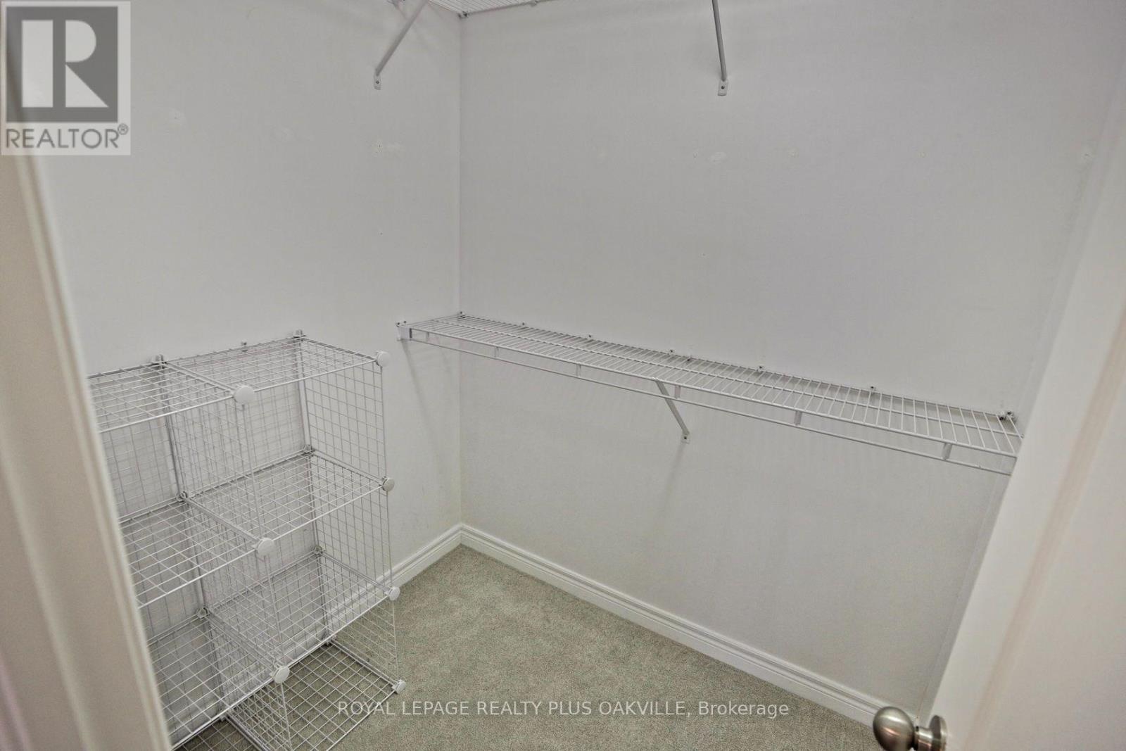 1267 Jezero Crescent, Oakville, Ontario  L6H 0B5 - Photo 21 - W13808906