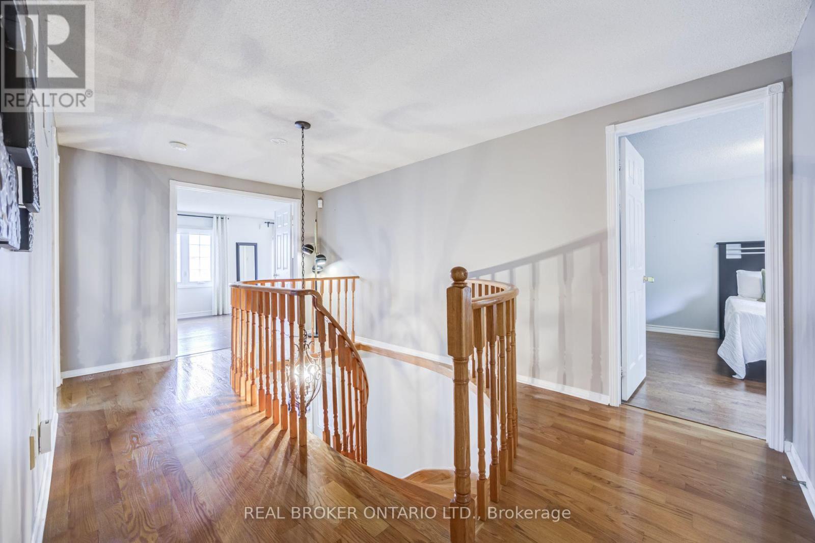60 Ravenswood Drive, Brampton, Ontario  L6Y 3Z4 - Photo 19 - W13808936