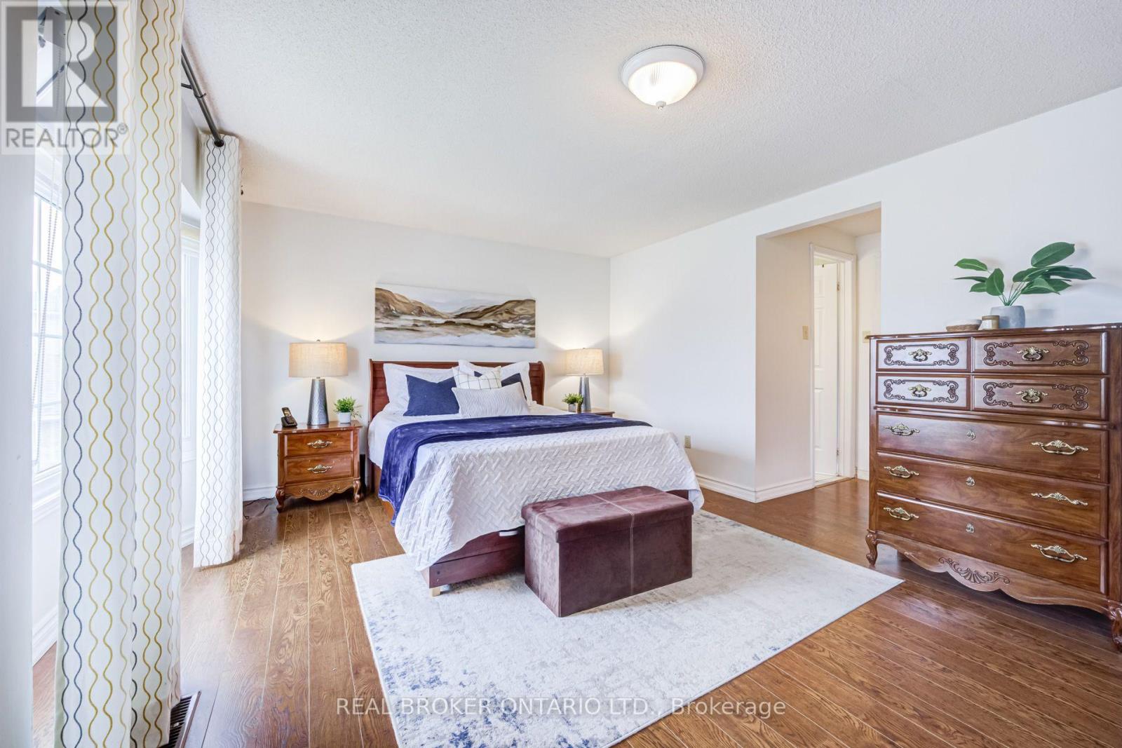 60 Ravenswood Drive, Brampton, Ontario  L6Y 3Z4 - Photo 20 - W13808936