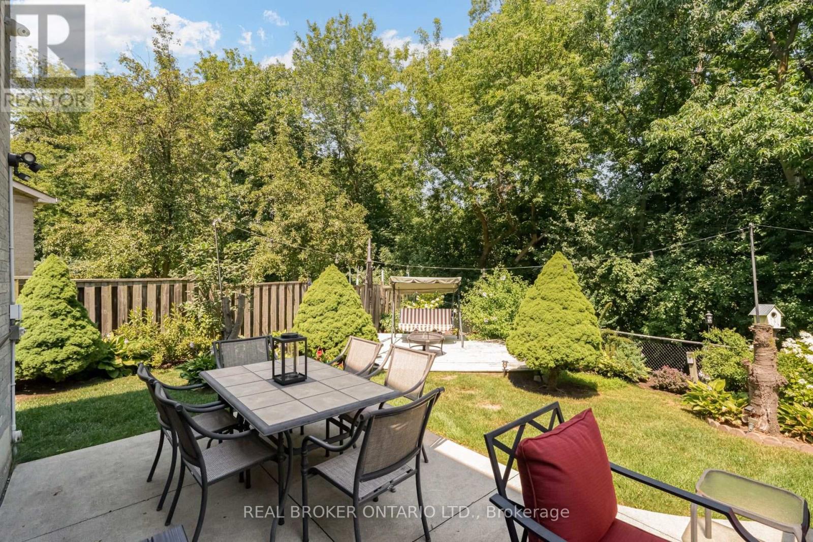 60 Ravenswood Drive, Brampton, Ontario  L6Y 3Z4 - Photo 5 - W13808936