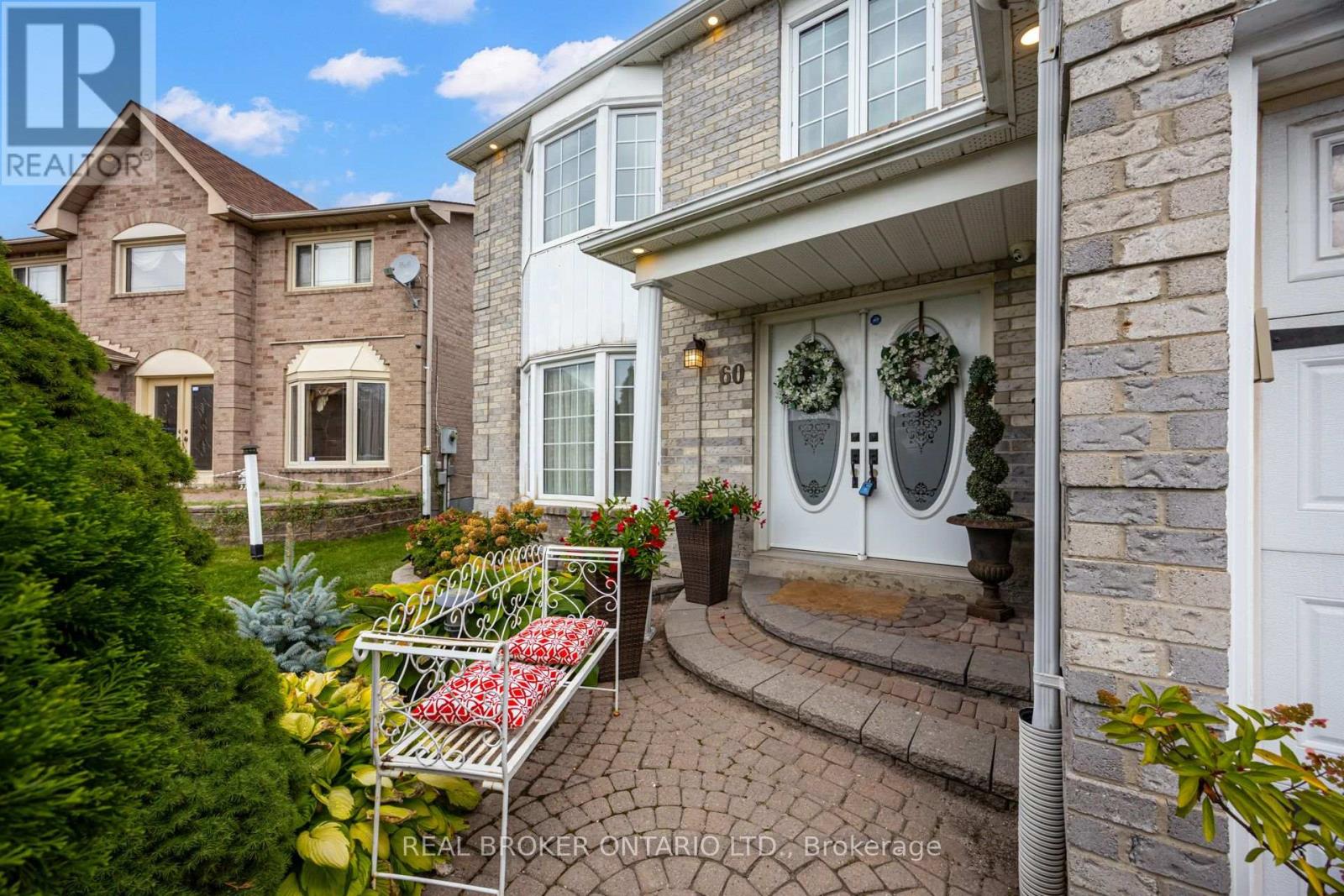 60 Ravenswood Drive, Brampton, Ontario  L6Y 3Z4 - Photo 7 - W13808936