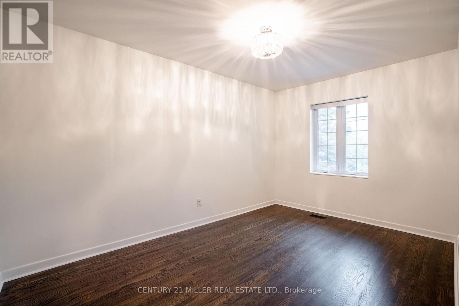 2039 Wakely Street, Oakville, Ontario  L6L 2K3 - Photo 13 - W13808938