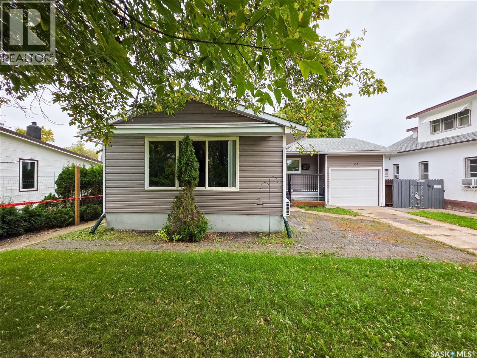 138 6th AVENUE E, melville, Saskatchewan