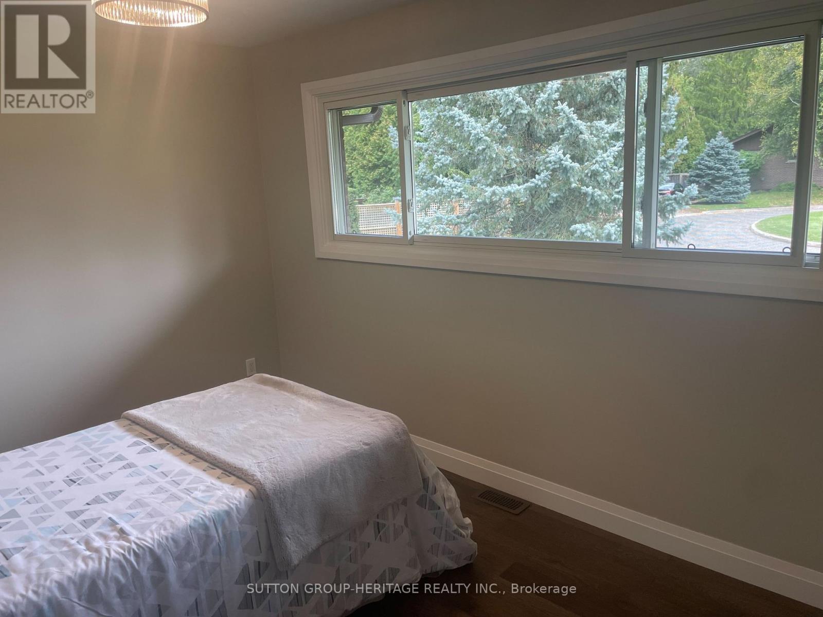 160 Laurel Court, Oshawa, Ontario  L1G 6M5 - Photo 14 - E13781786