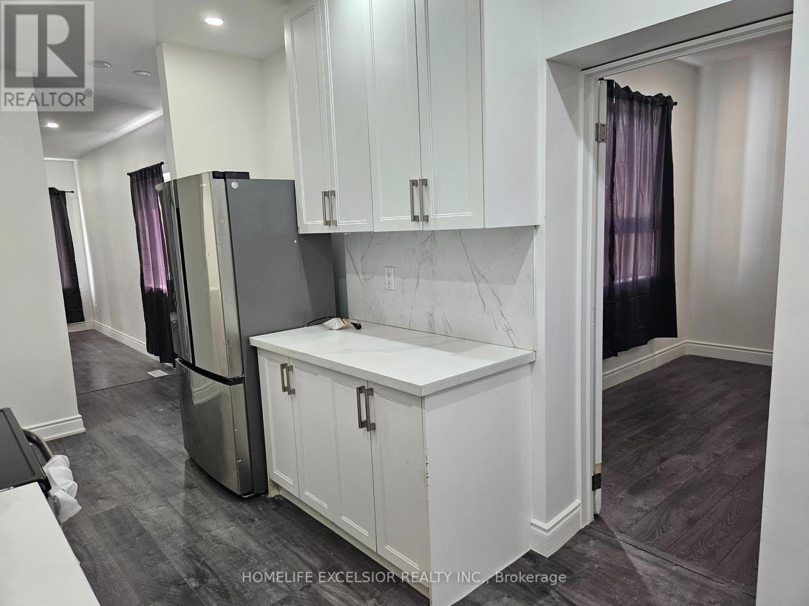 Main - 82 Pandora Circle, Toronto, Ontario  M1H 1V7 - Photo 3 - E13789158
