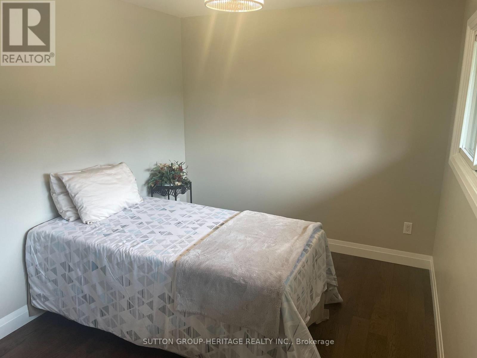 160 Laurel Court, Oshawa, Ontario  L1G 6M5 - Photo 15 - E13781786