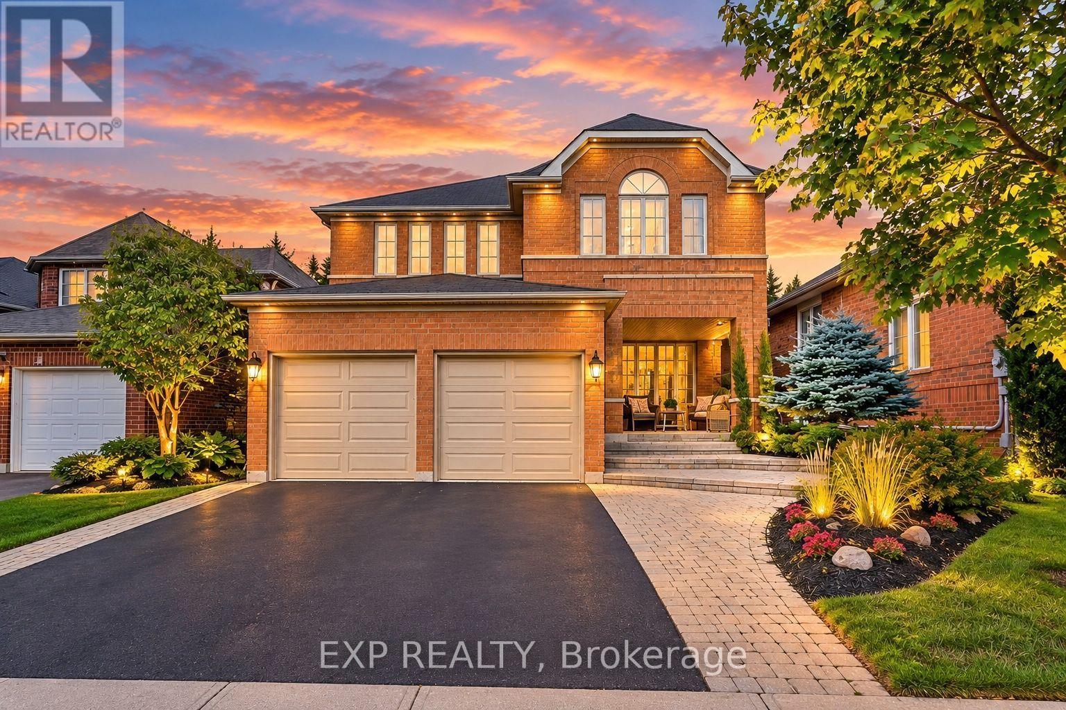 499 SILKEN LAUMANN DRIVE, Newmarket, Ontario