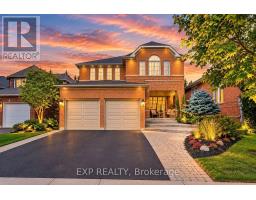 499 SILKEN LAUMANN DRIVE, Newmarket, Ontario