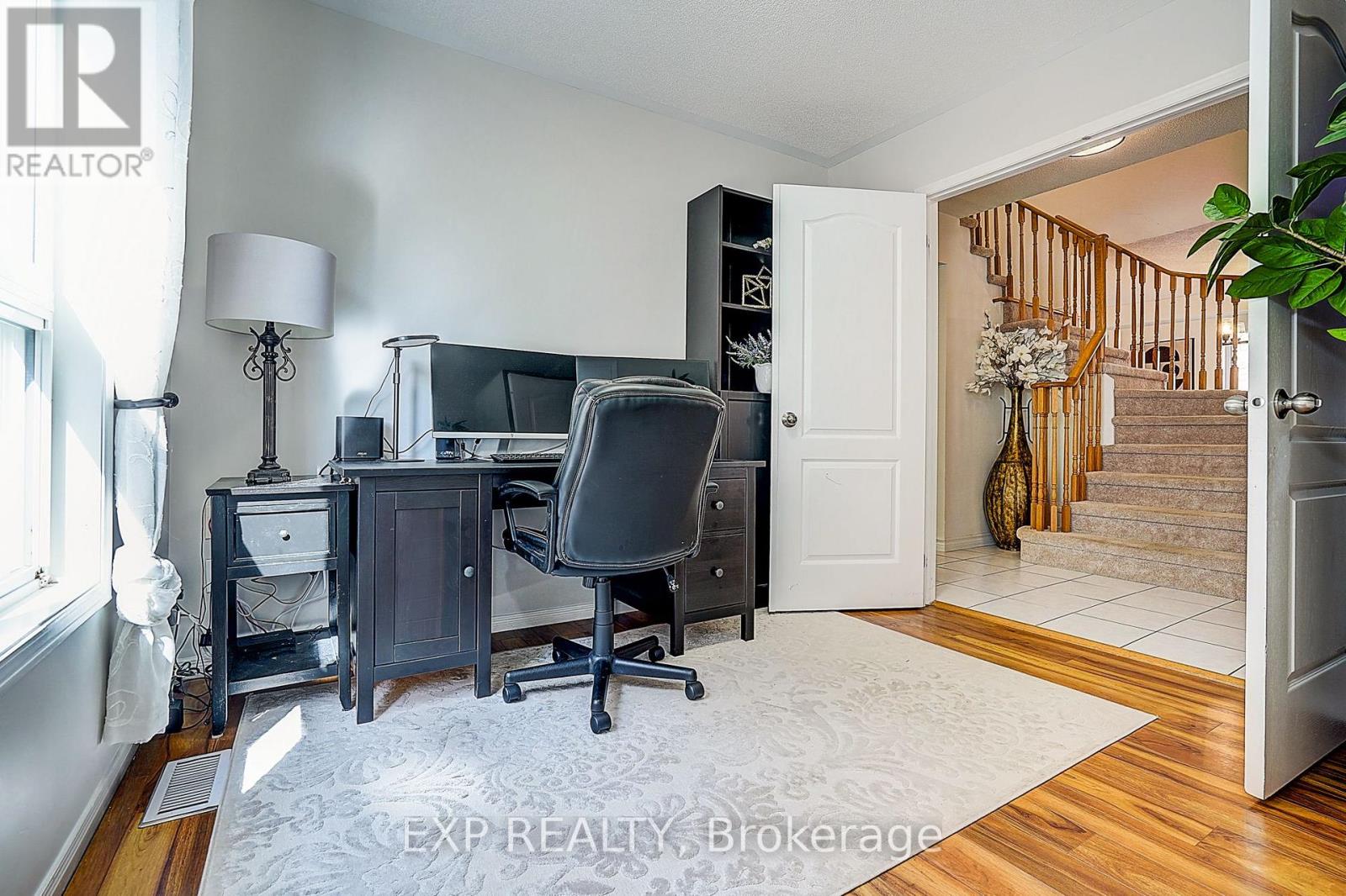 499 Silken Laumann Drive, Newmarket, Ontario  L3X 2H9 - Photo 17 - N13808012