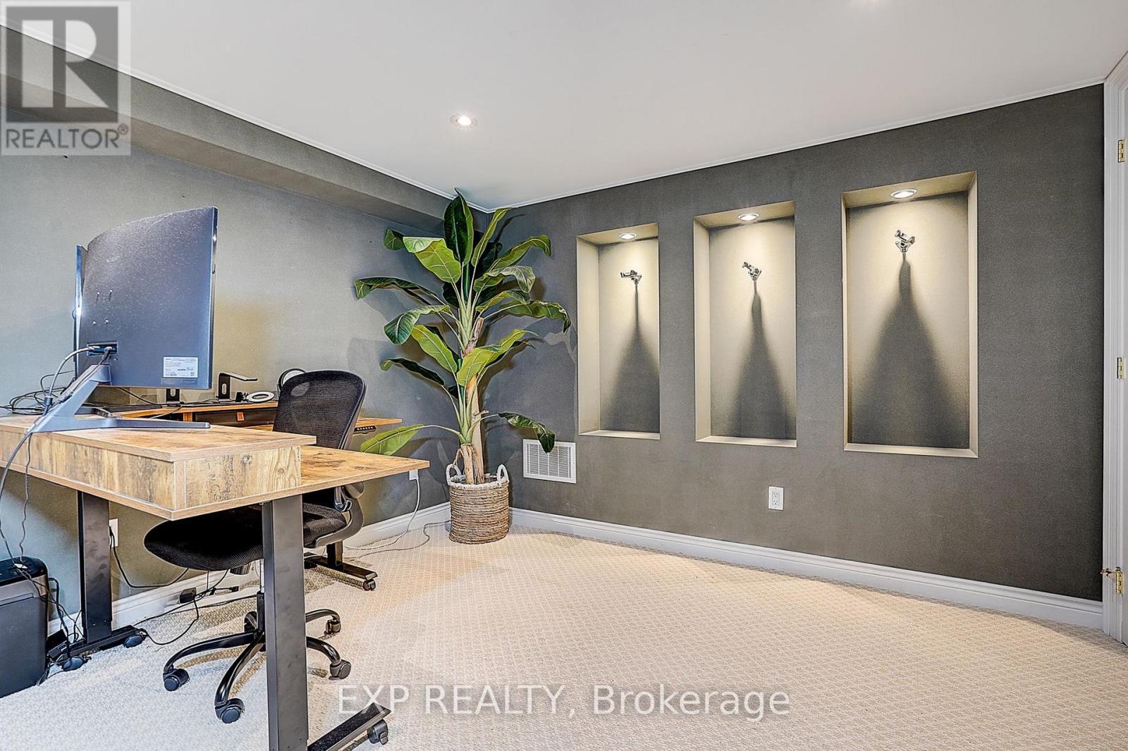 499 Silken Laumann Drive, Newmarket, Ontario  L3X 2H9 - Photo 29 - N13808012