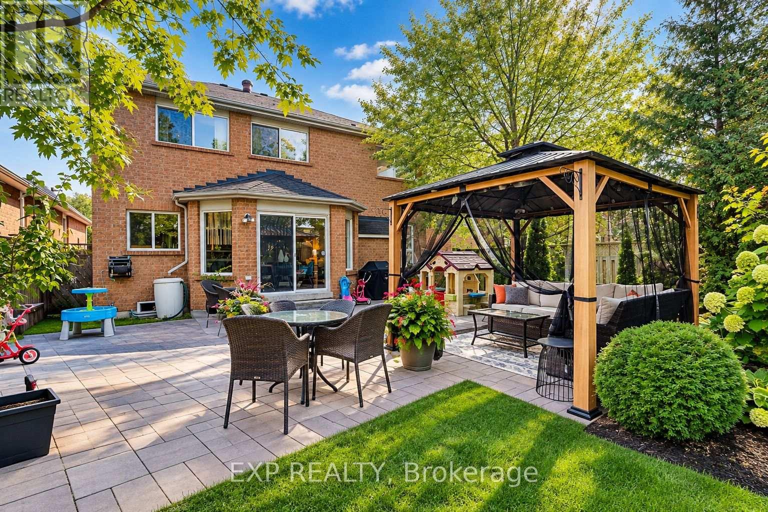499 Silken Laumann Drive, Newmarket, Ontario  L3X 2H9 - Photo 33 - N13808012
