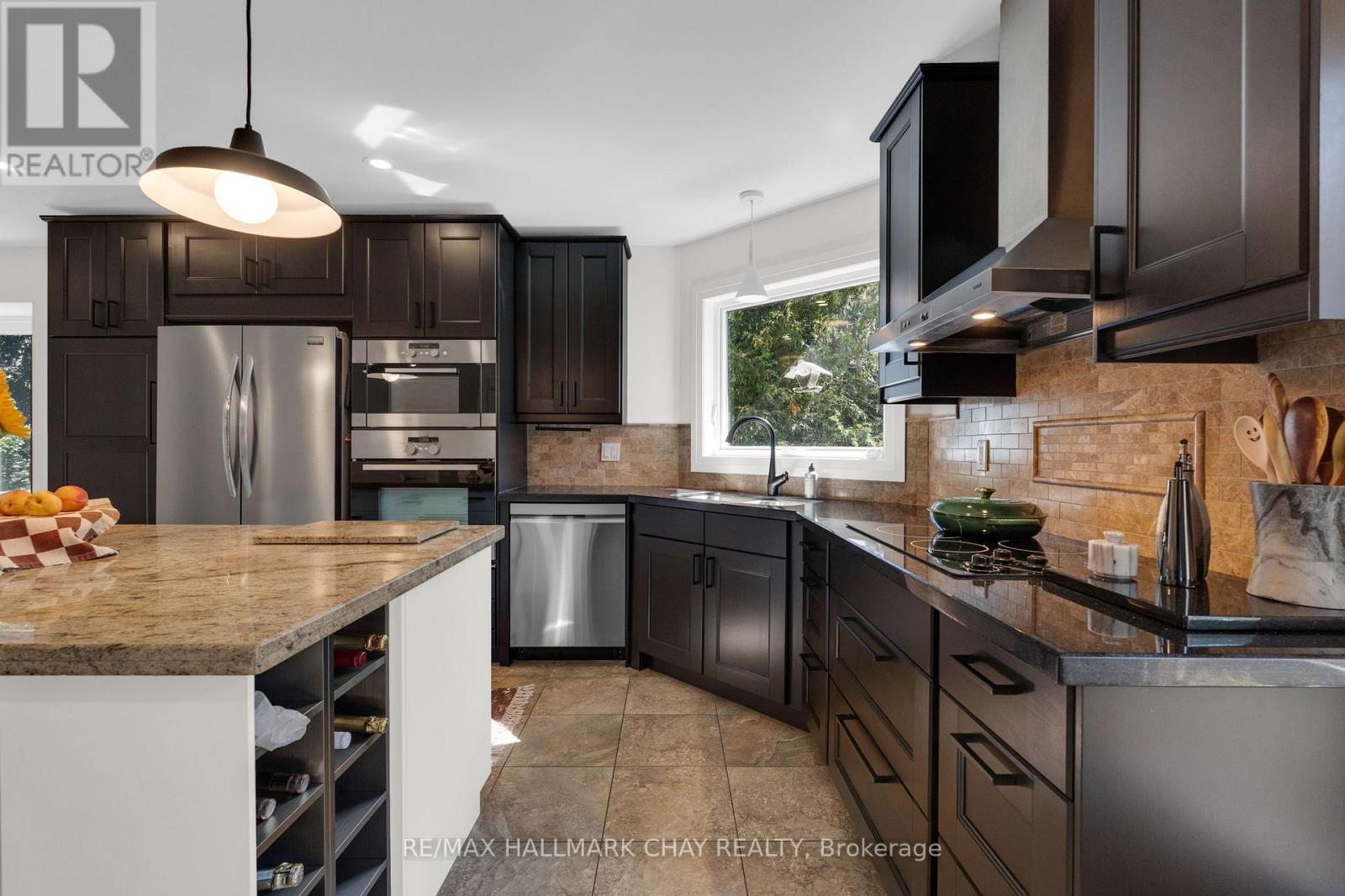 9 Howard Drive, Oro-Medonte, Ontario  L0L 2E0 - Photo 14 - S13753336