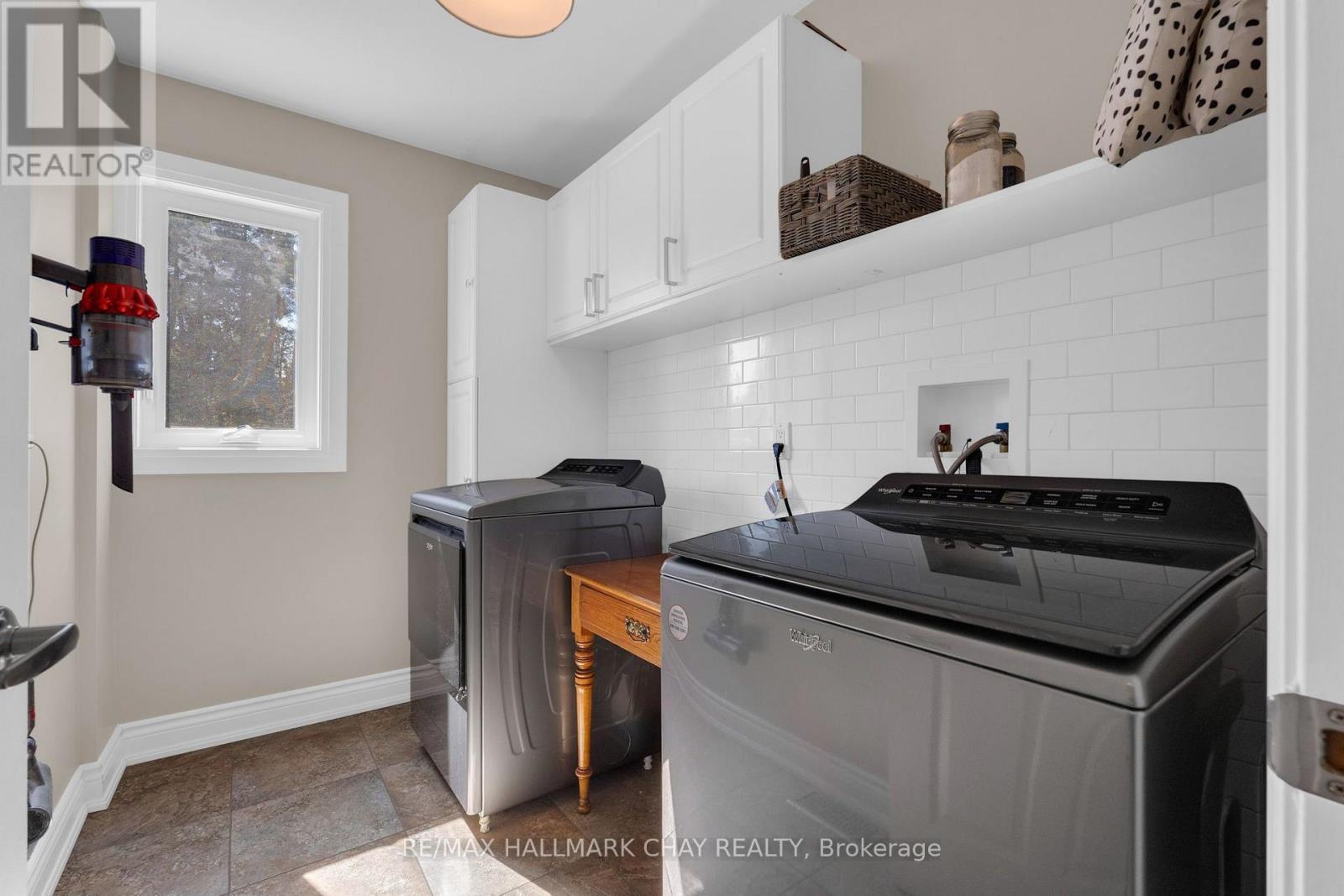 9 Howard Drive, Oro-Medonte, Ontario  L0L 2E0 - Photo 20 - S13753336