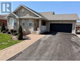 227 VICTORIA AVENUE N, Kawartha Lakes, Ontario