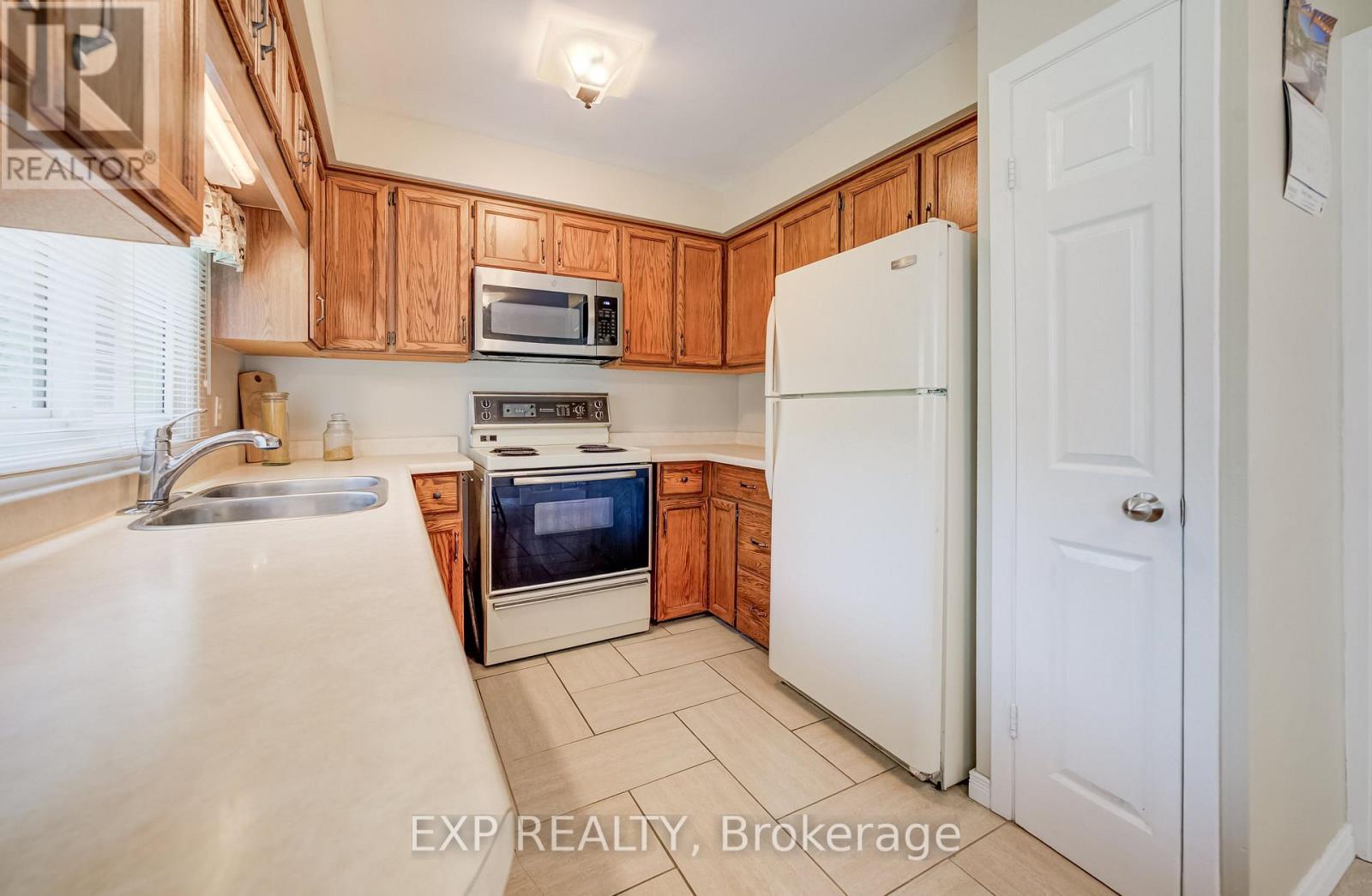 16 Bonnylyn Drive, Waterloo, Ontario  N2M 1S6 - Photo 13 - X13808822