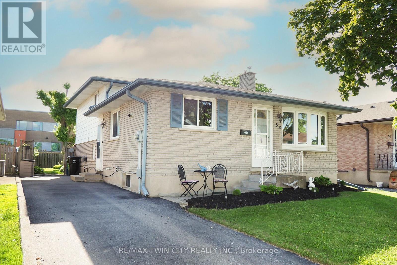 59 Bakersfield Drive, Cambridge, Ontario  N1R 6X8 - Photo 1 - X13808972
