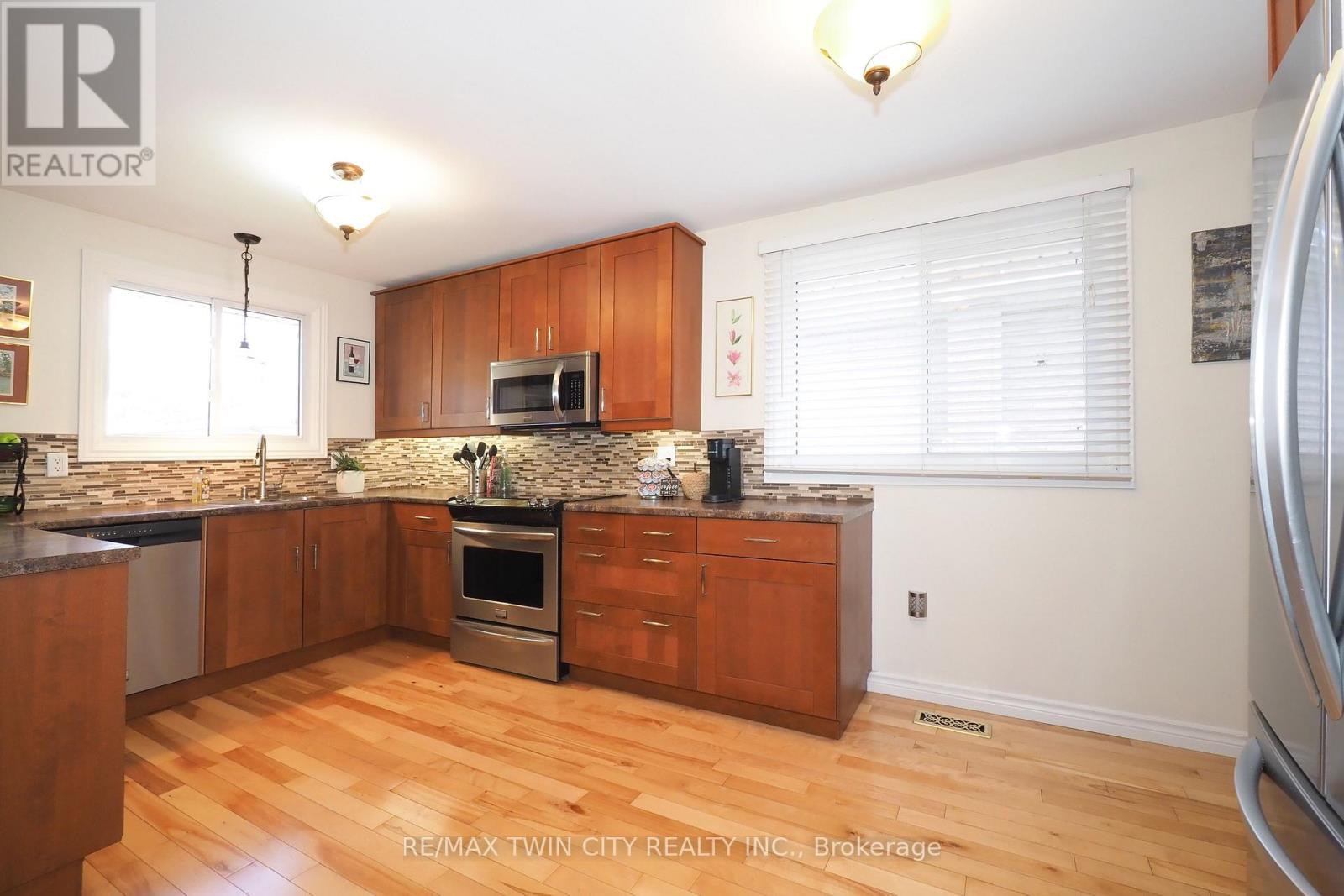 59 Bakersfield Drive, Cambridge, Ontario  N1R 6X8 - Photo 9 - X13808972