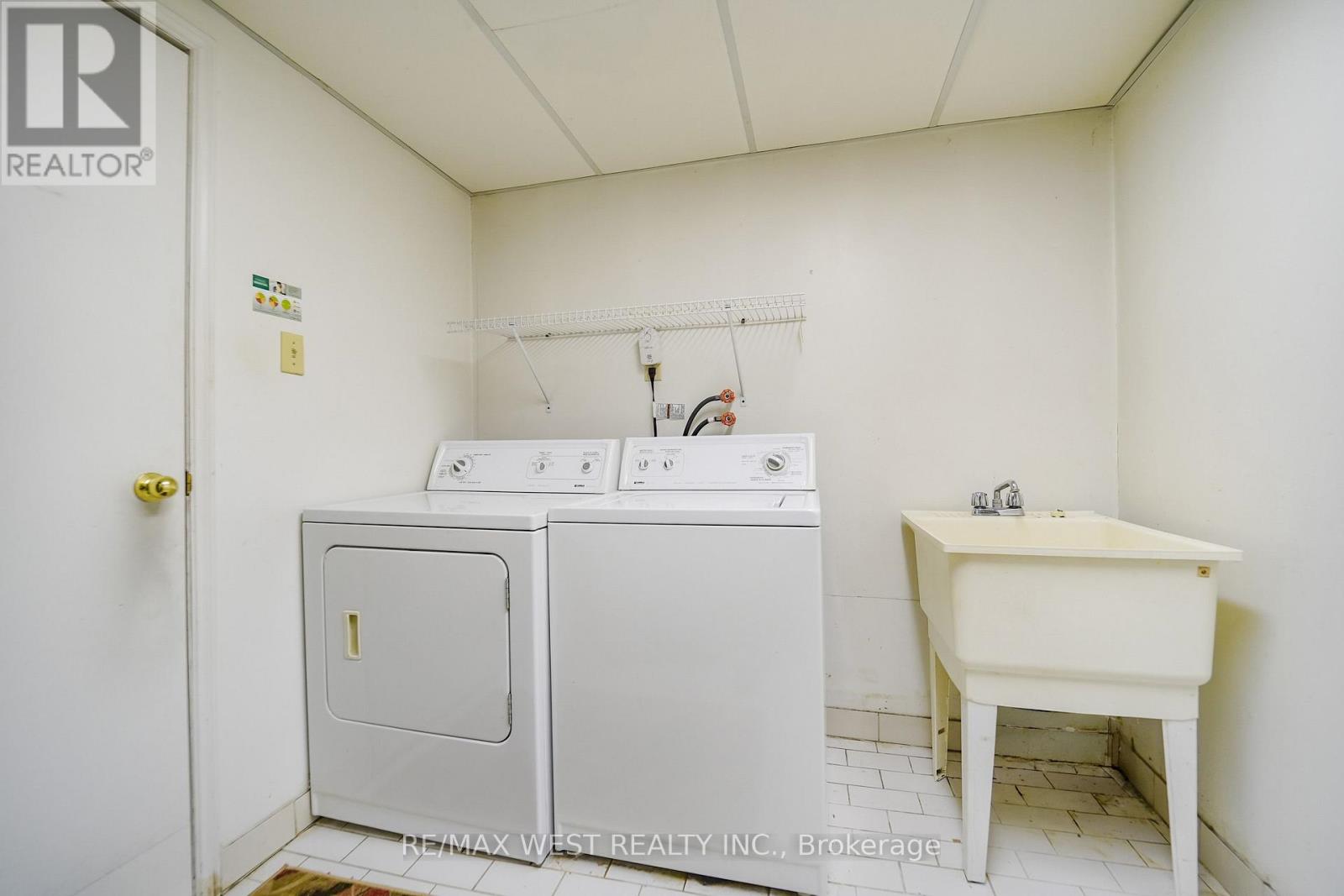 16 Opal Court, Toronto, Ontario  M9V 3N3 - Photo 11 - W13798468