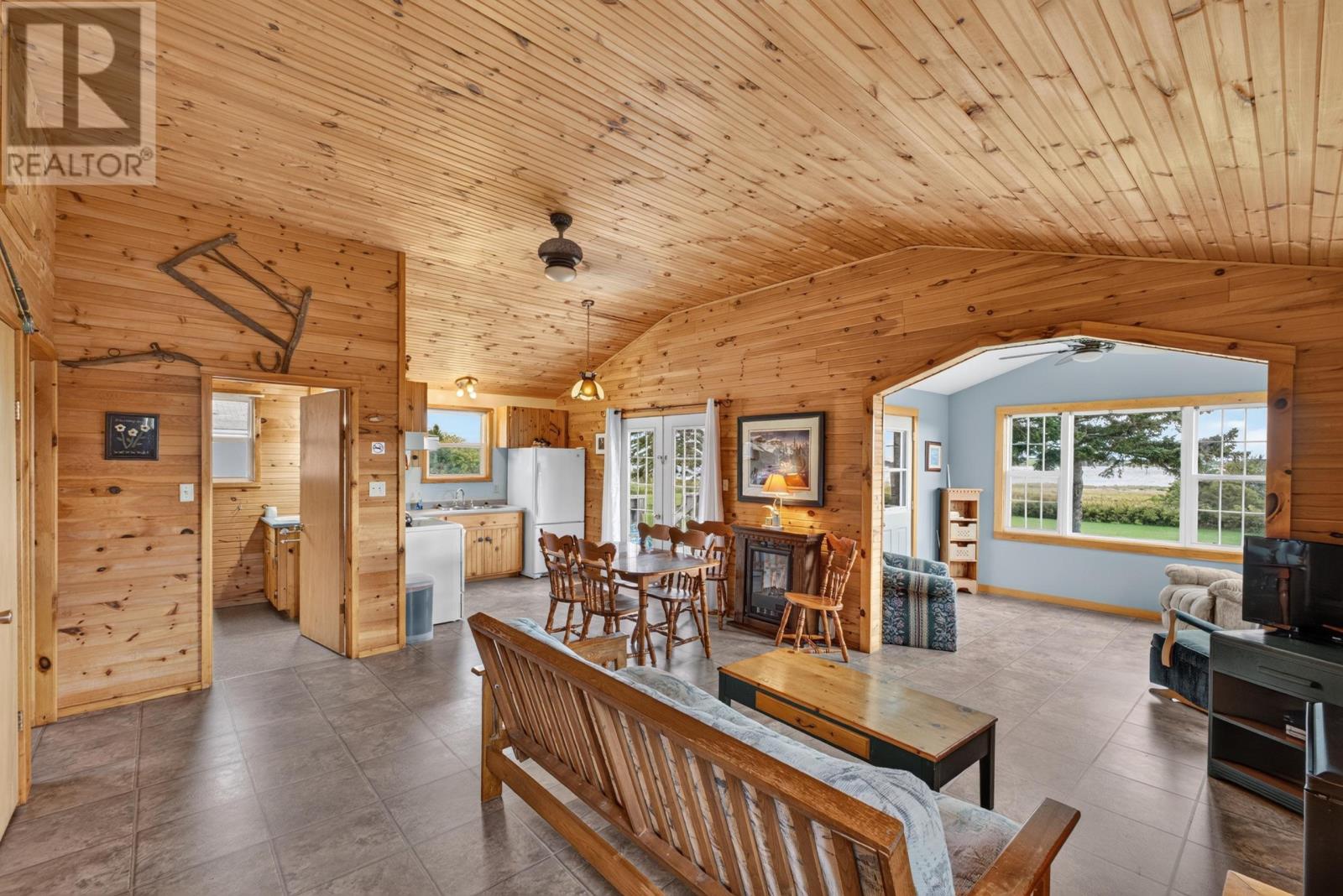 176 Old Ferry Road, Bayside, Prince Edward Island  C0B 1Y0 - Photo 21 - 202623922