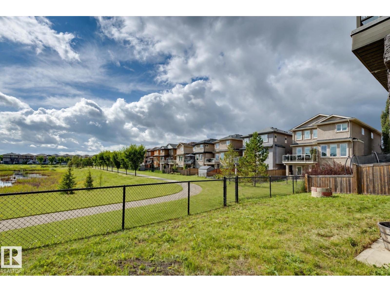 811 ALBANY COVE NW photo 3