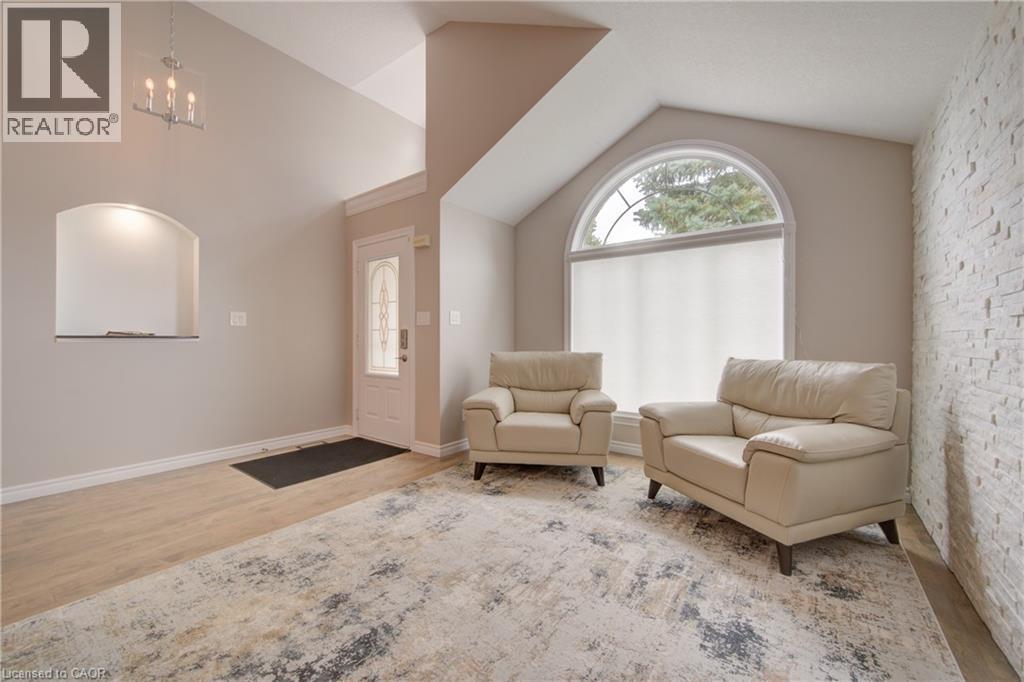574 Clipper Drive, Waterloo, Ontario  N2K 4B4 - Photo 6 - 40860023