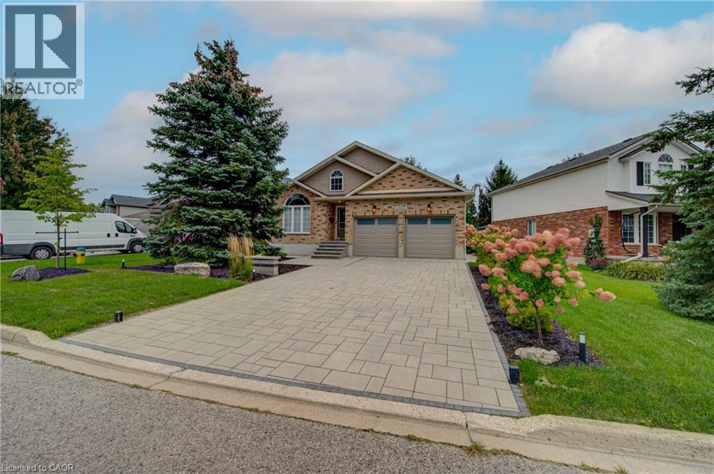 574 Clipper Drive, Waterloo, Ontario  N2K 4B4 - Photo 3 - 40860023