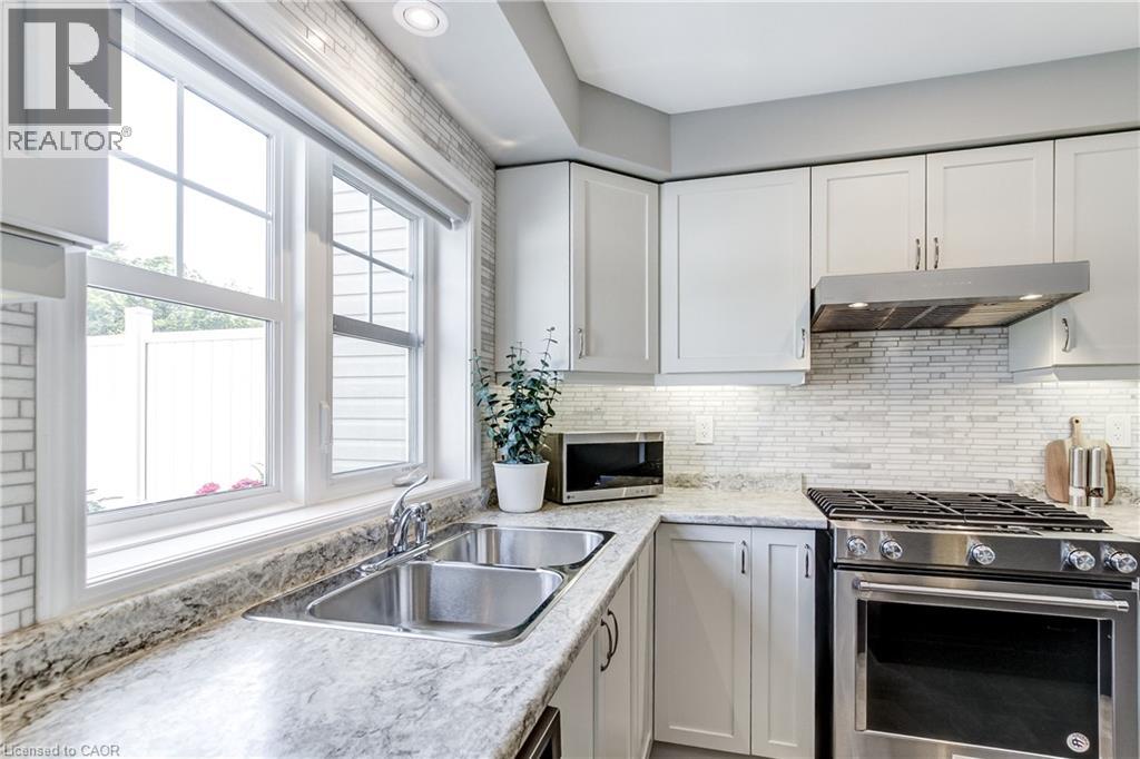 230 Avonsyde Boulevard Unit# 3, Waterdown, Ontario  L8B 1T9 - Photo 22 - 40861541