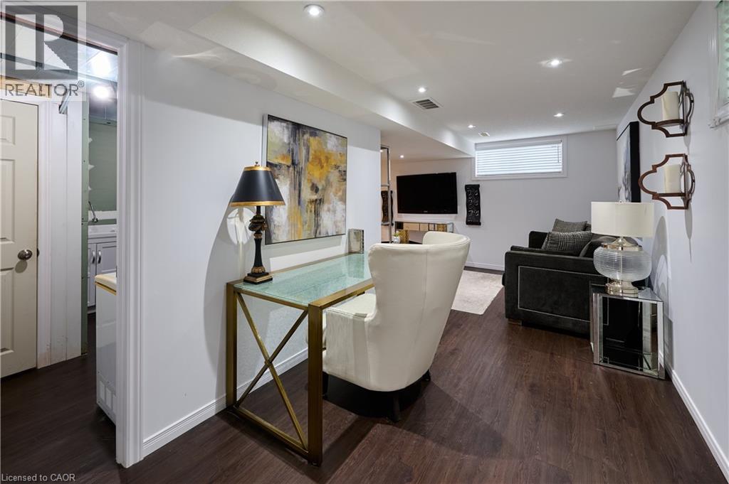 6 Upper Mercer Street Unit# A1, Kitchener, Ontario  N2A 0E4 - Photo 33 - 40864263