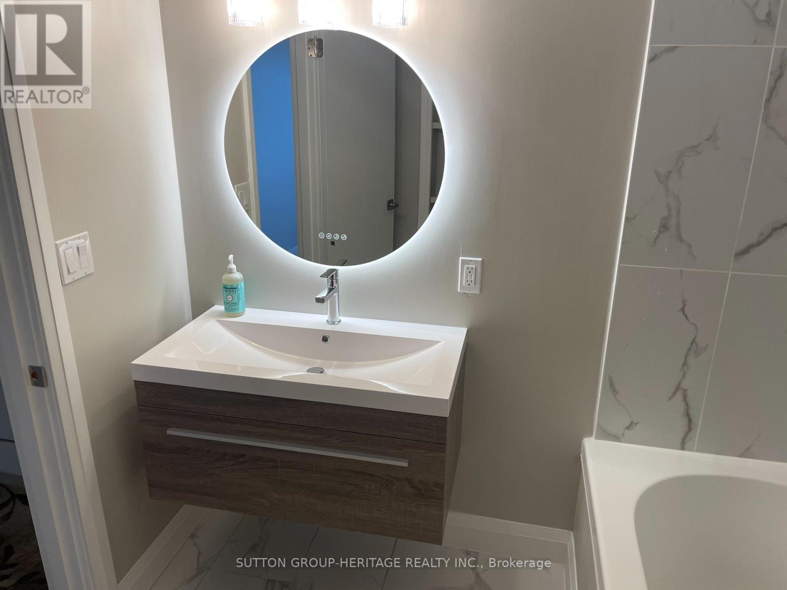 160 Laurel Court, Oshawa, Ontario  L1G 6M5 - Photo 21 - E13781786