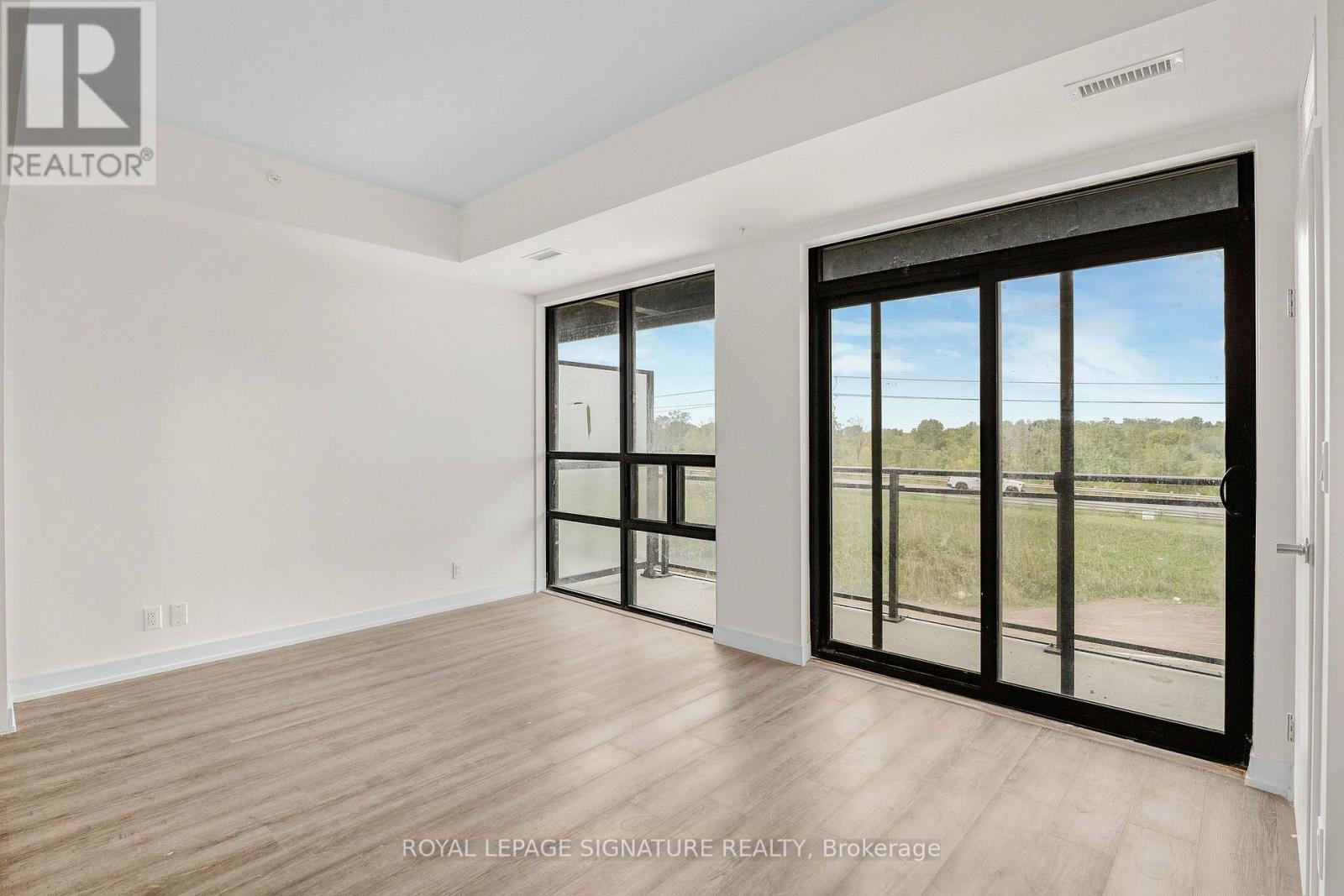 347 - 350 Prince Charles Drive S, Welland, Ontario  L3C 5A6 - Photo 13 - X13797642