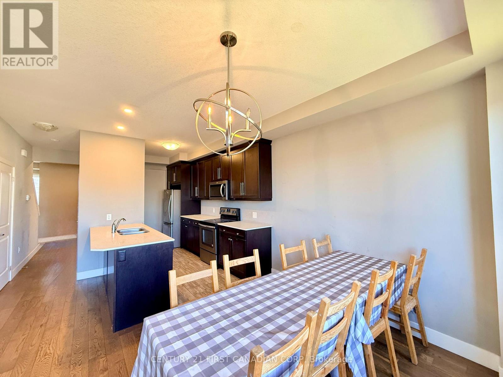 208 - 1960 Dalmagarry Road, London North, Ontario  N6G 0T8 - Photo 5 - X13809192