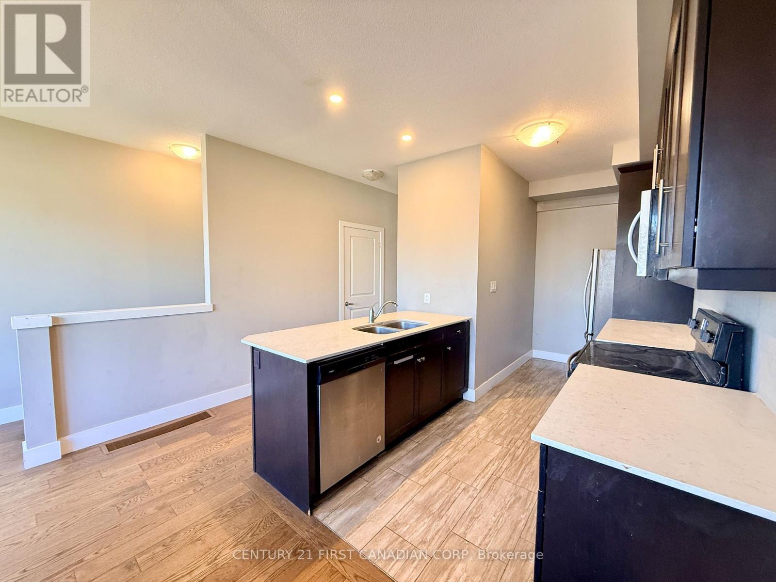 208 - 1960 Dalmagarry Road, London North, Ontario  N6G 0T8 - Photo 6 - X13809192