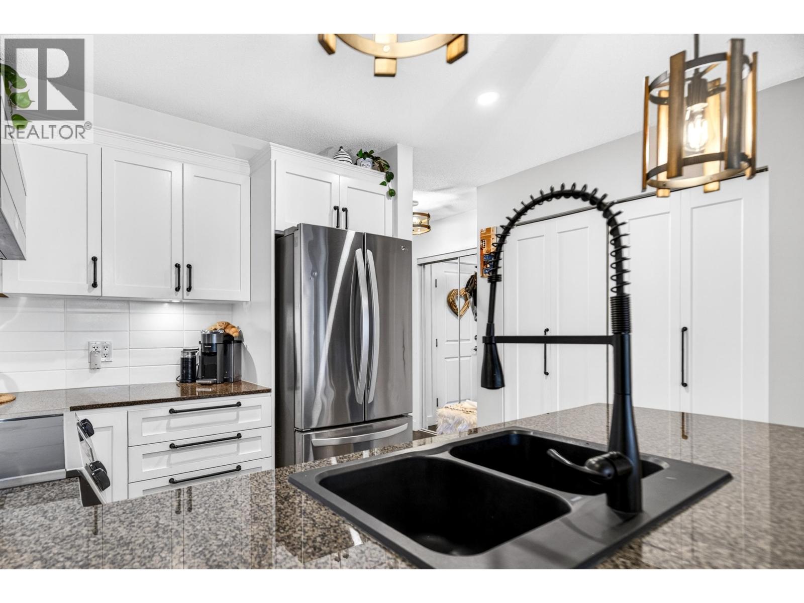 433 19673 Meadow Gardens Way, Pitt Meadows, British Columbia  V3Y 0A1 - Photo 8 - R3122692