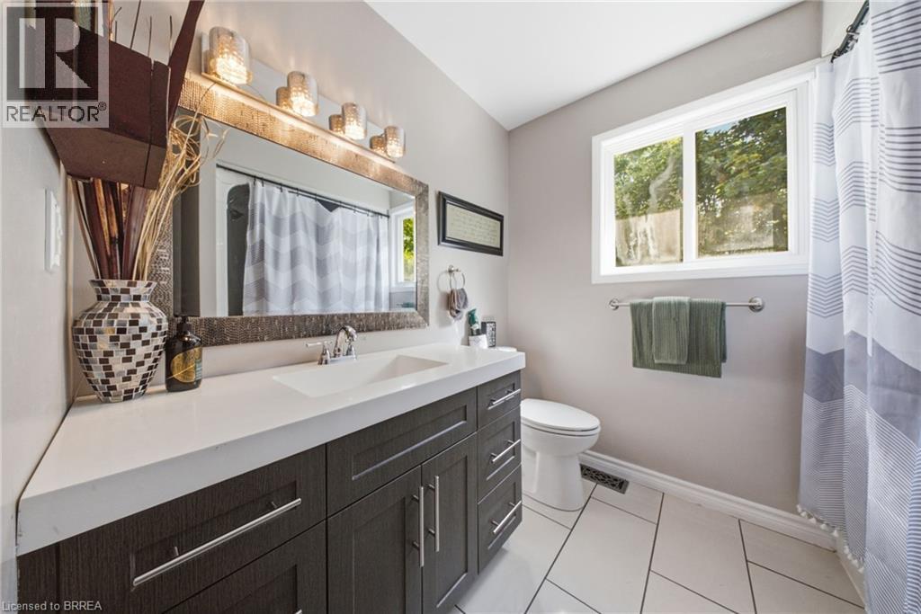11 Dundas Street W, Paris, Ontario  N3L 1E9 - Photo 18 - 40861699