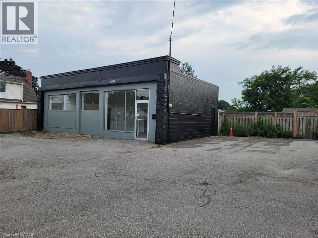 100 Charing Cross Street, Brantford, Ontario  N3R 2H6 - Photo 2 - 40850948