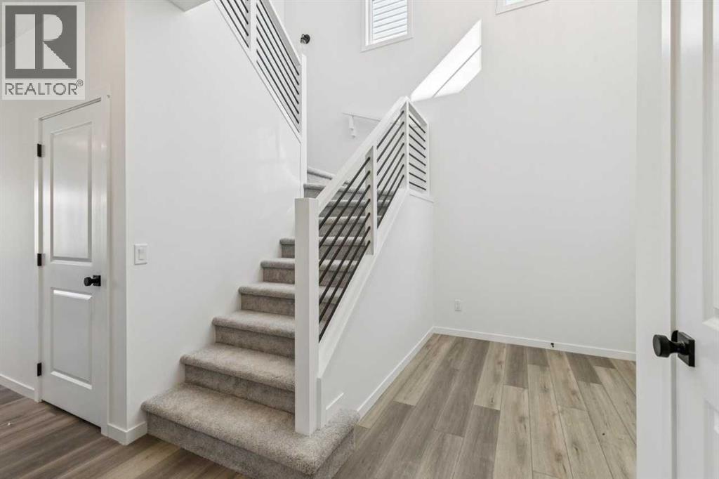 85 Walgrove Bay SE photo 24