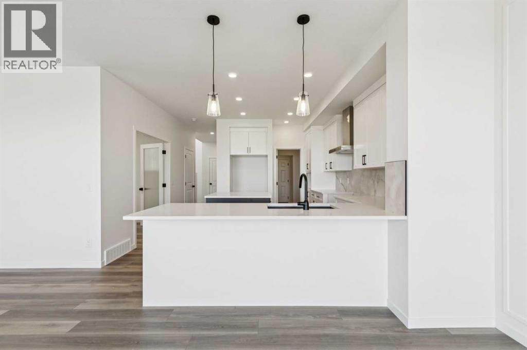 85 Walgrove Bay SE photo 18