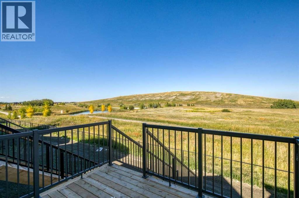 85 Walgrove Bay SE photo 4