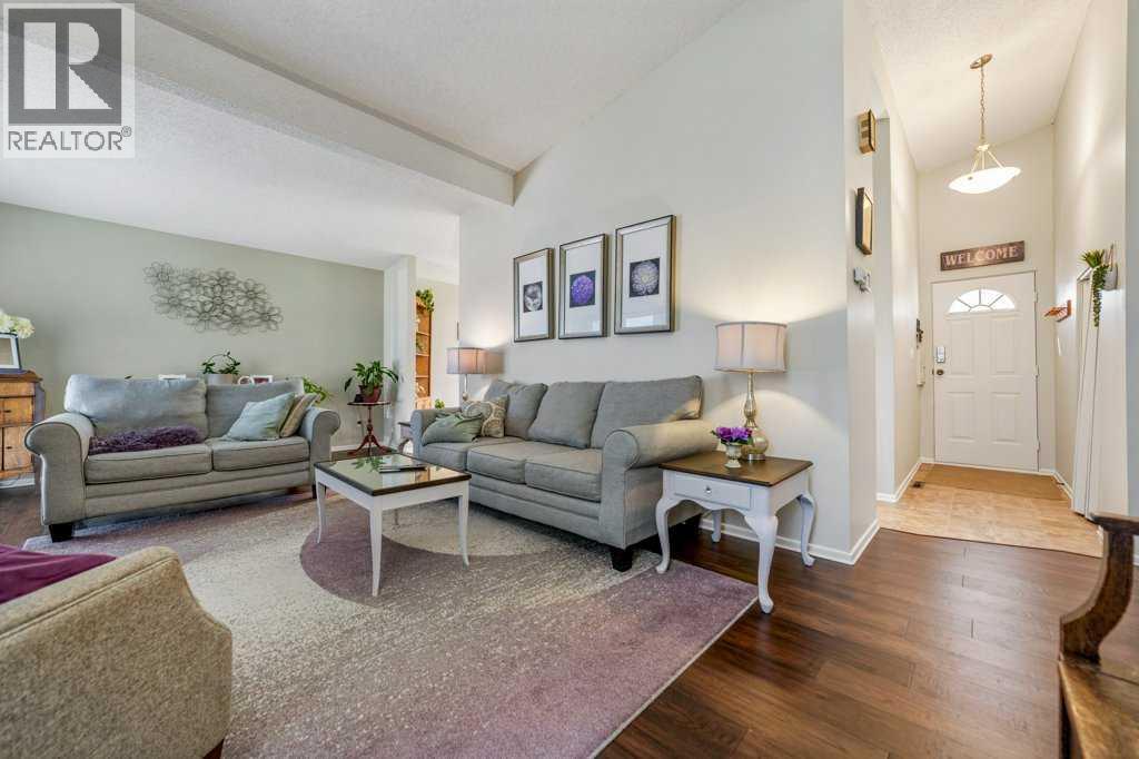 2206 26A Street S photo 5