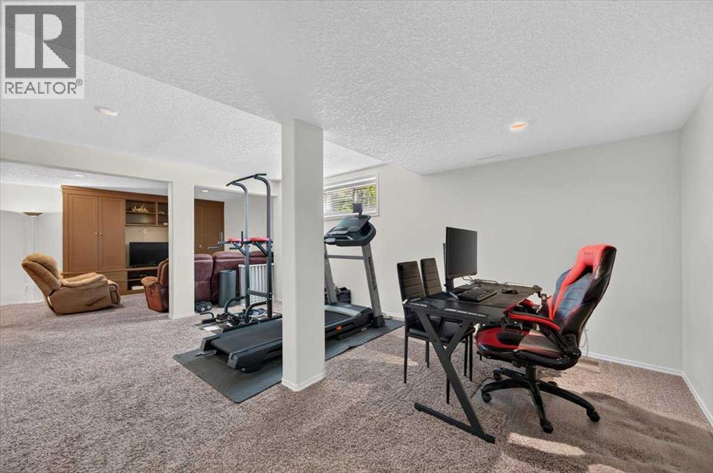 625 Somerset Drive SW photo 35
