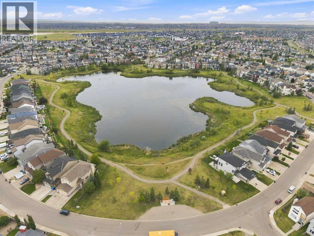 29 Copperpond Parade SE, Calgary, Alberta  T2Z 5A8 - Photo 7 - A2342131