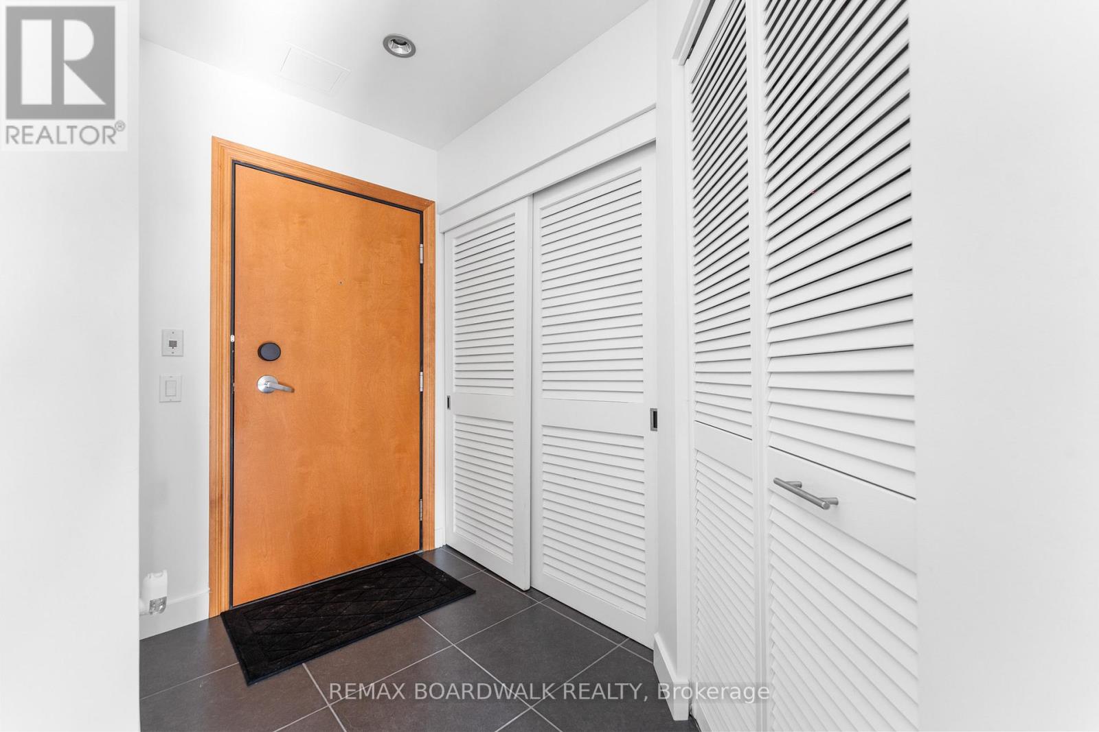 401 - 90 George Street, Ottawa, Ontario K1N 0A8 - Photo 3 - X13809070