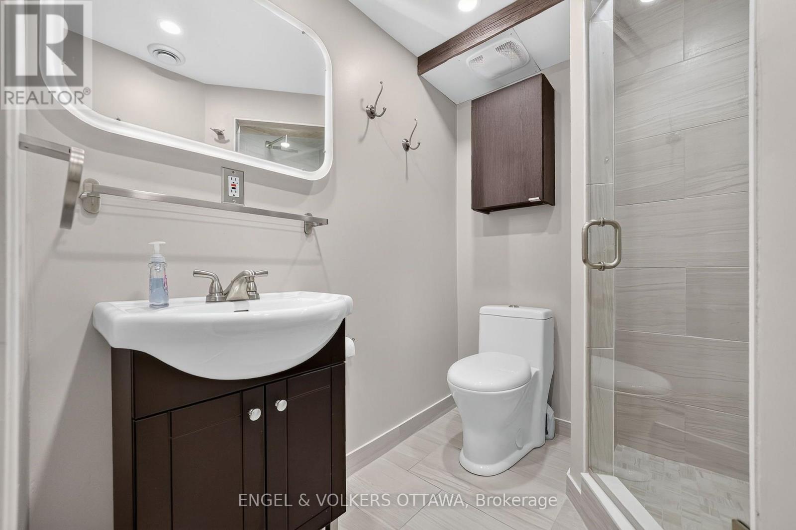 916 Iroquois Road, Ottawa, Ontario  K2A 3N5 - Photo 36 - X13809190